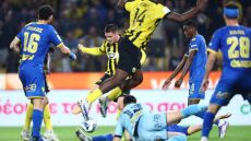 Λανουά: Σωστά ακυρώθηκε το γκολ του Γιόβιτς, κακώς δεν δόθηκε πέναλτι στον Ταρέμι - Βίντεο