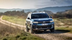 H Dacia ετοιμάζει station wagon με βάση το Bigster