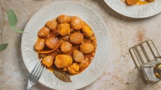 Κάστανα στιφάδο με πορτοκάλι