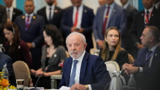 Θα επικοινωνήσω με τον Τραμπ αν κολλήσουν οι διαπραγματεύσεις για τους δασμούς, λέει ο Λούλα