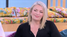 Ελισάβετ Μουτάφη για τον υιοθετημένο γιο της: Δεν έχω νιώσει ποτέ ότι τον αντιμετωπίζουν διαφορετικά, τα βλέμματα είναι πολύ θετικά