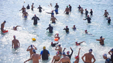 Weswim: Κολύμπι τις Κυριακές στην Ακτή Βουλιαγμένης, 365 μέρες τον χρόνο