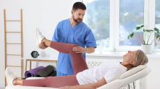 Φυσικοθεραπεία στο ΕΣΥ: Τι αλλάζει στα νοσοκομεία ο νέος νόμος
