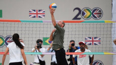 Πιο... σέξι από ποτέ ο πρίγκιπας Ουίλιαμ: Πώς διατηρείται σε εξαιρετική φυσική κατάσταση στα 43 του - Δείτε βίντεο