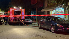 Φωτιά σε διαμέρισμα στον Νέο Κόσμο - Έγινε έκρηξη και έσπασε τζαμαρία