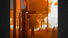 Απίστευτο βίντεο από την έκρηξη αυτοκινήτου στο Μπρονξ της Νέας Υόρκης με 7 τραυματίες - Σύννεφο φωτιάς έκαψε τα πάντα στο πέρασμα του