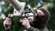 Bloomberg: Εξοπλιστικά συστήματα αξίας άνω των 3 δισ. ευρώ αποφασίζει η γερμανική Βουλή