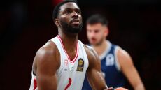 Ολυμπιακός: Ο τραυματισμός του Νιλικίνα φέρνει τον Έβανς στην 12αδα του αγώνα με την Ζαλγκίρις