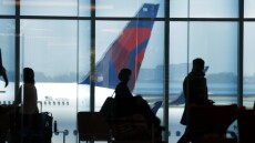 Πρωτοφανής αναστάτωση στα αμερικανικά αεροδρόμια: Πάνω από 1.000 πτήσεις ακυρώθηκαν, χιλιάδες καθυστέρησαν λόγω του shutdown