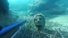 Κρήτη: Ψαροντουφεκάς εντόπισε άγαλμα στον βυθό