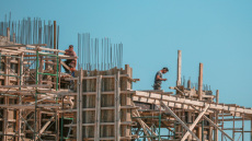 ΕΛΣΤΑΤ: Αύξηση 7,8% στις οικοδομικές άδειες τον Αύγουστο – Μείωση 8,4% στο οκτάμηνο