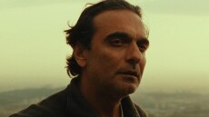 Ιράν: Πέθανε ο ηθοποιός Χομαγιούν Ερσάντι, πρωταγωνιστής της ταινίας «Η γεύση του κερασιού»