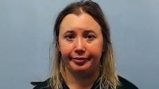 Καθηγήτρια στις ΗΠΑ κατηγορείται ότι έκανε σεξ με ανήλικο μαθητή της - «Το αγόρι περνούσε νύχτες στο σπίτι της» λένε οι εισαγγελείς