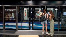 Ένας χρόνος λειτουργίας: Το μετρό άλλαξε... χαλαρά τη Θεσσαλονίκη - Οι επεκτάσεις, τα επόμενα στοιχήματα και οι τιμές των ενοικίων στα πέριξ