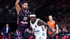 Euroleague: Τεράστιο διπλό του Παναθηναϊκού στο Παρίσι, μόνη στην κορυφή η Χαποέλ μετά την ήττα του Ερυθρού Αστέρα