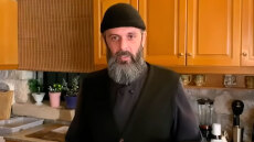 Στο κινητό του πατέρα Παρθένιου τα μυστικά του κυκλώματος με τα ναρκωτικά και τους μετανάστες - Ο ρόλος της 52χρονης που κινούσε τα νήματα