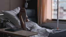 Παιχνίδια θανάτου: Γιατί ακόμη και 20χρονοι ρισκάρουν τη ζωή τους για ένα challenge