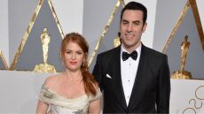 Άιλα Φίσερ για το διαζύγιο από τον Σάσα Μπάρον Κοέν: Το να δημιουργήσω μια νέα ζωή από το μηδέν είναι βαθιά ικανοποιητικό