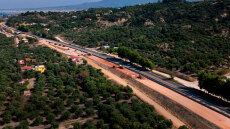 Βίντεο από την ολοκλήρωση της Πατρών - Πύργου: Παραδίδονται τα τελευταία χιλιόμετρα