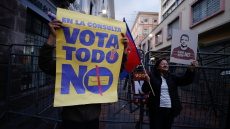 Ο Ισημερινός στις κάλπες μεθαύριο σε δημοψήφισμα κρίσιμο για τον πρόεδρο Νομπόα