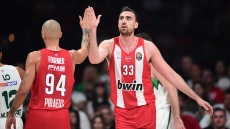 O Ολυμπιακός θέλει στο Μιλάνο τη δεύτερη νίκη στη «διαβολοβδομάδα» για να ξεπεράσει το σοκ από τον τραυματισμό του Έβανς