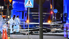 Λεωφορείο στη Στοκχόλμη έπεσε πάνω σε στάση - Τρεις νεκροί και τρεις τραυματίες