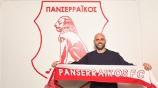 Επέστρεψε ο Ζεράρ Σαραγόσα στον πάγκο του Πανσερραϊκού
