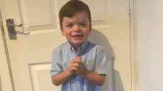 «Παιδική άνοια»: Η συγκλονιστική ιστορία του 4χρονου Τέιτ που παλεύει με ένα σπάνιο σύνδρομο
