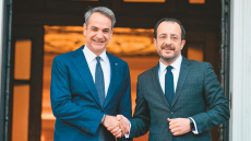 Μετά τους αγωγούς, το καλώδιο με Κύπρο φέρνει νέες συμφωνίες
