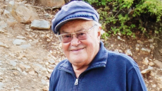 Πέθανε ο Νίκος Παπανικολάου, ιδρυτής της πρώτης Τράπεζας σπέρματος και γιατρός της Αλίκης Βουγιουκλάκη
