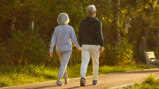 Οι Έλληνες ζουν περισσότερο, αλλά κακογερνούν – Με χρόνια νόσο 2 στους 3 άνω των 65 ετών