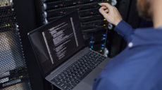 «Έπεσε» η Cloudflare: Προβλήματα σε όλο τον κόσμο στο X, το ChatGPT και πολλές άλλες ιστοσελίδες