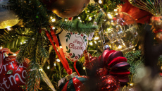 Πότε ξεκινάει το εορταστικό ωράριο φέτος - Πώς θα λειτουργούν τα μαγαζιά