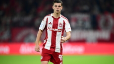 Χρήστος Μουζακίτης: Στα ραντάρ της Μάντσεστερ Γιουνάιτεντ ο νεαρός άσος του Ολυμπιακού, σύμφωνα με την Mundo Deportivo