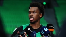 Τι Τζέι Σορτς: «Όταν προσφέρω παίρνω αυτοπεποίθηση, θα μείνει ιδιωτική η συζήτηση με Άταμαν»
