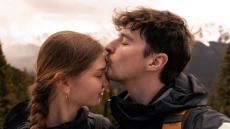 Το πρώτο φιλί δόθηκε πριν 20 εκατομμύρια χρόνια, εκτιμούν οι επιστήμονες