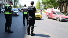 Έρχονται νέες αλλαγές στον ΚΟΚ: «Κόφτης» στις ανανεώσεις των διπλωμάτων στους ηλικιωμένους - Εκκίνηση μηχανής μόνο με κράνος
