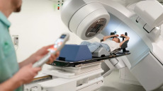 Ένα εκατομμύριο ογκολογικές συνεδρίες σε γραμμικούς επιταχυντές σε μία 5ετία χάρη στη δωρεά του Ιδρύματος Σταύρος Νιάρχος
