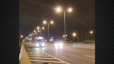 Η στιγμή που το ραντάρ της τροχαίας «πιάνει» τον μεθυσμένο οδηγό να τρέχει με 230 χλμ στην Αθηνών - Λαμίας και ξεκινάει η καταδίωξη