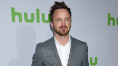 Ο Άαρον Πολ εγκατέλειψε το Λος Άντζελες και μετακόμισε στο Παρίσι μετά τις καταστροφικές πυρκαγιές