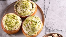 Cinnamon Rolls με φιστίκι
