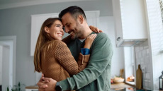 Ο έρωτας γιατρεύει και (κυριολεκτικά) κλείνει πληγές στο δέρμα – Πείραμα σε 80 ζευγάρια αποκαλύπτει
