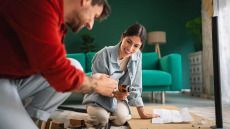 Δύο μικρές αλλαγές στις συνήθειές μας που χαρίζουν ευτυχία
