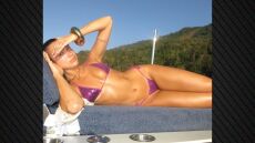 Δεν έχασε την ευκαιρία να βάλει το μπικίνι της η Ντούα Λίπα - Πήγε στη διάσημη παραλία της Ιπανέμα, δείτε φωτογραφίες