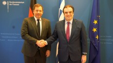 Συνάντηση Πιερρακάκη με τον Αντικαγκελάριο της Γερμανίας: «Οι διμερείς σχέσεις Ελλάδας-Γερμανίας είναι σήμερα πιο ισχυρές από ποτέ»