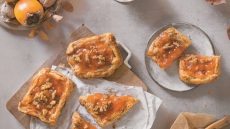 7 συνταγές με φρούτα και καρύδι, τον αγαπημένο καρπό του φθινοπώρου
