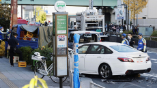 Αυτοκίνητο έπεσε σε πεζούς στο Τόκιο - Ένας νεκρός και τουλάχιστον 10 τραυματίες, δείτε βίντεο