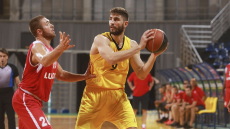 Άρης: Ξανά στα «κιτρινόμαυρα» ο Μιχάλης Τσαϊρέλης