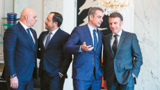 Μετά τα μνημόνια: Από μπαταχτσής, κιμπάρης η Ελλάδα με τα χρέη της