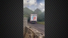 Λάθος του Google Maps γέμισε με φορτηγά ένα μικρό βρετανικό χωριό – Ζημιές σε γέφυρες και σπίτια